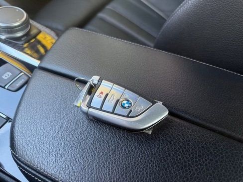 Used 2019 BMW 530i xDrive image 29