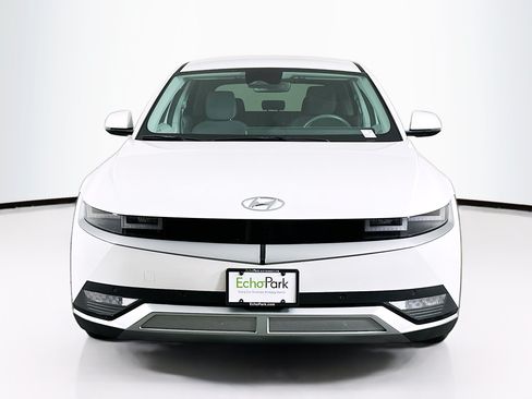 Used 2024 Hyundai Ioniq 5 SEL RWD image 2
