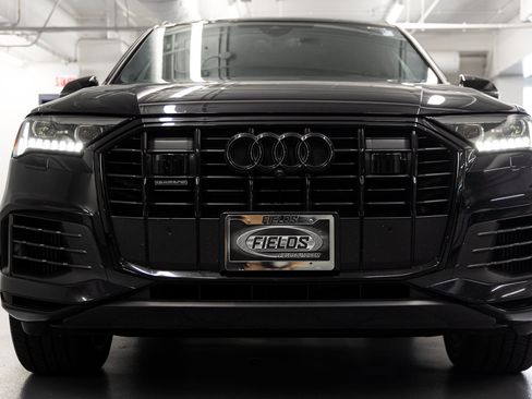 Used 2021 Audi Q7 3.0T Prestige AWD/4WD image 12