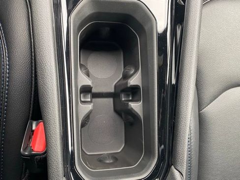 New 2026 Jeep Compass Limited image 24