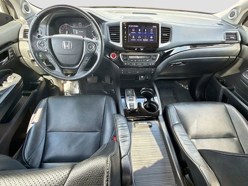 Used 2017 Honda Pilot Elite image 22