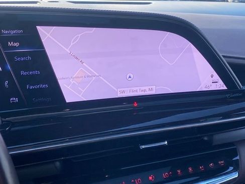 Certified 2022 Cadillac Escalade Premium Luxury Platinum image 11