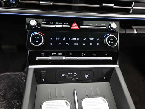 New 2026 Hyundai Santa Fe Limited AWD/4WD image 19