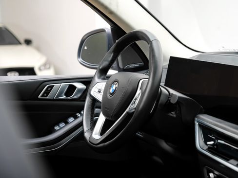 Used 2025 BMW X7 xDrive40i AWD/4WD image 18