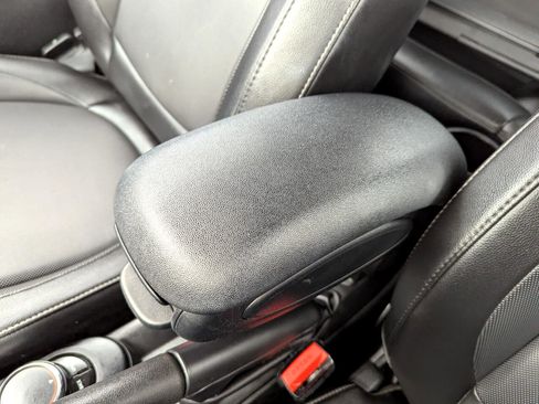 Used 2018 MINI Cooper Convertible image 28