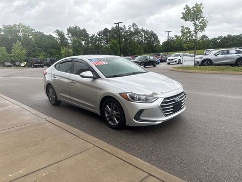 Used 2018 Hyundai Elantra Value Edition w/ Cargo Package FWD image 6
