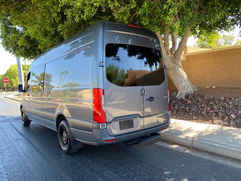 Used 2021 Mercedes-Benz Sprinter 2500 image 56