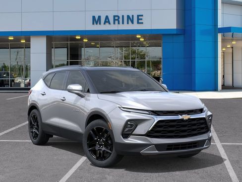 New 2026 Chevrolet Blazer LT w/ Sound & Technology Package FWD image 7