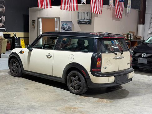 Used 2009 MINI Cooper Clubman Hardtop FWD image 5