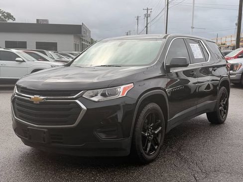 Used 2020 Chevrolet Traverse LS FWD image 9