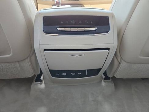 Used 2021 Cadillac Escalade ESV Premium Luxury Platinum AWD/4WD image 12