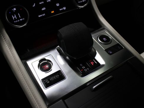 Used 2022 Jaguar F-PACE S image 24