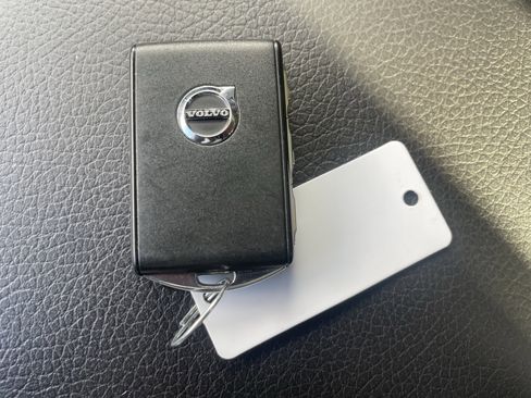 Used 2022 Volvo V60 T5 Cross Country w/ Climate Package image 29