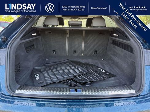 Used 2019 Audi Q8 Premium Plus w/ Premium Plus image 12