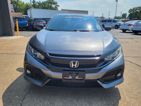 Used 2019 Honda Civic EX image 2