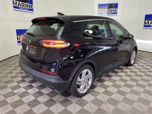 Used 2022 Chevrolet Bolt LT image 16