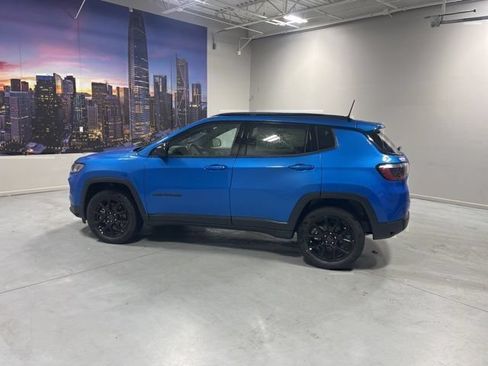New 2026 Jeep Compass Latitude AWD/4WD image 4