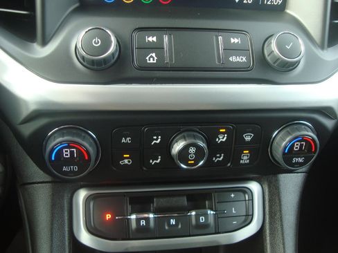 Used 2023 GMC Acadia SLE w/ Driver Convenience Package image 15