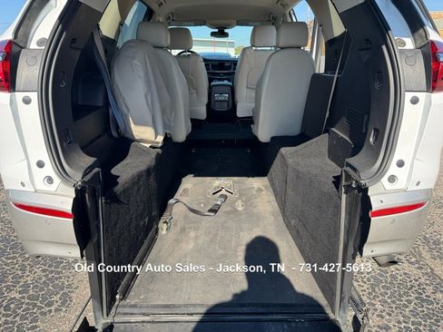 Used 2020 Buick Enclave Essence image 23