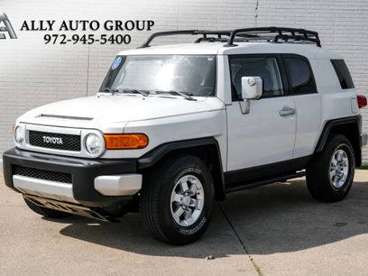 Used 2011 Toyota FJ Cruiser 2WD w/ TRD Sport Pkg