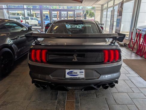 Certified 2021 Ford Mustang Shelby GT500 w/ Carbon Fiber Track Pack RWD image 5