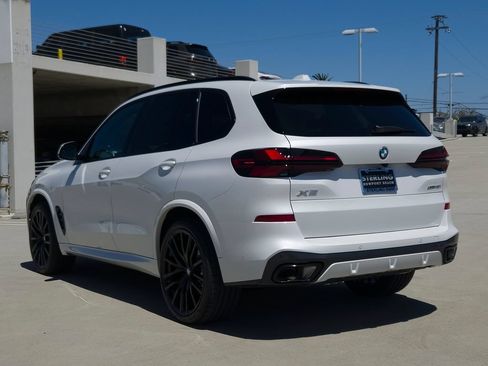 New 2026 BMW X5 xDrive40i w/ M Sport Package AWD/4WD image 18