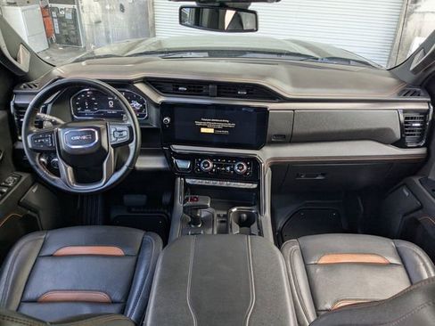 Used 2024 GMC Sierra 1500 AT4 image 15