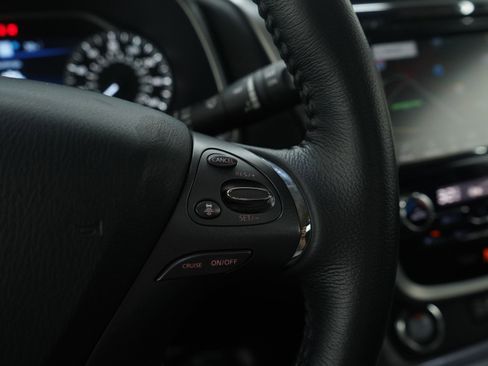 Used 2024 Nissan Murano SV image 28