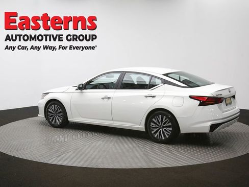 Used 2025 Nissan Altima 2.5 SV image 62