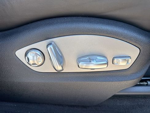 Used 2021 Porsche Macan S image 35