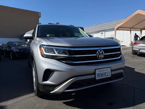 Used 2021 Volkswagen Atlas SE w/ Panoramic Sunroof Package FWD image 11
