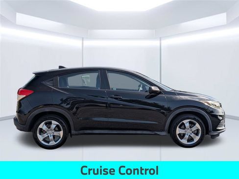 Used 2019 Honda HR-V LX image 8