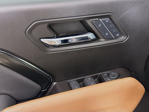 Used 2024 GMC Canyon AT4 w/ AT4 Premium Package image 15