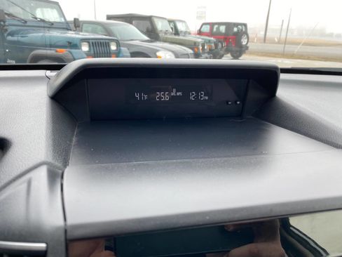 Used 2018 Subaru Crosstrek 2.0i image 34