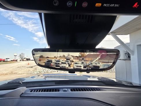 Used 2025 Chevrolet Silverado 2500 High Country w/ High Country Premium Package image 28