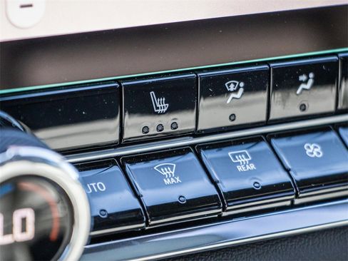 New 2025 Chevrolet Colorado LT w/ LT Convenience Package image 30