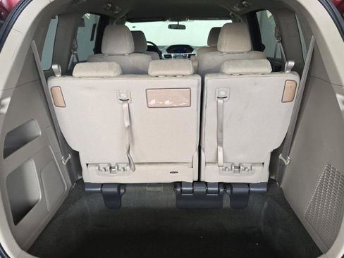 Used 2016 Honda Odyssey LX image 17