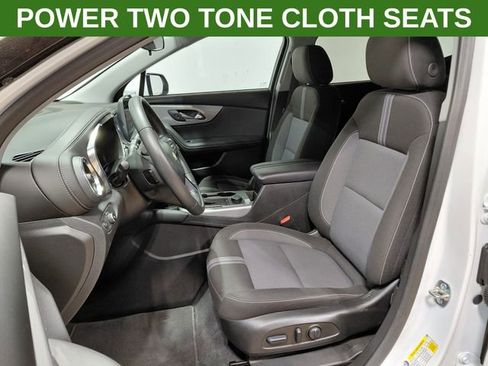 Certified 2025 Chevrolet Blazer LT AWD/4WD image 3