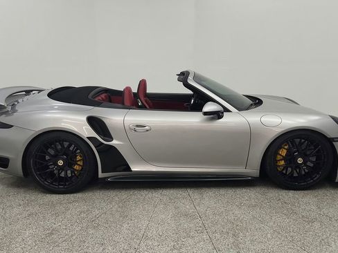 Used 2015 Porsche 911 Turbo S image 9