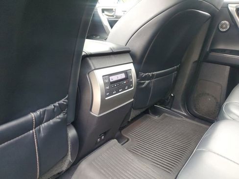 Used 2023 Lexus GX 460 Luxury w/ Accessory Package AWD/4WD image 12