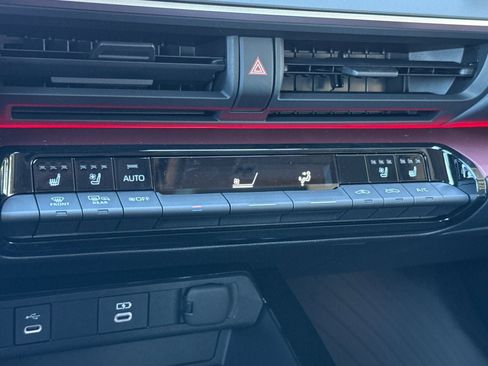 New 2026 Toyota Prius Plug-In Hybrid image 22