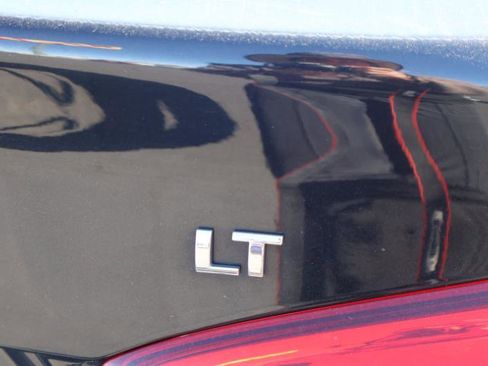 Used 2018 Chevrolet Cruze LT image 11