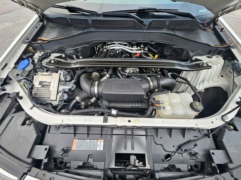 Used 2022 Ford Explorer Platinum w/ Equipment Group 601A image 32