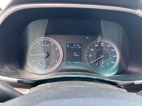 Used 2019 Hyundai Tucson Limited FWD image 16