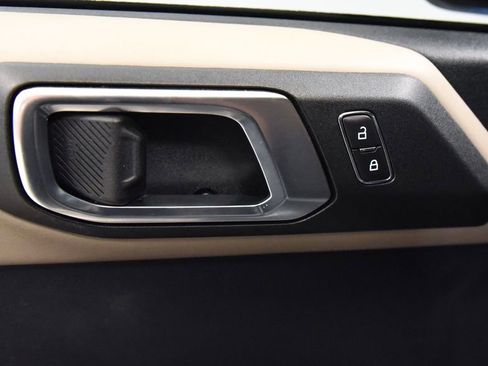 Used 2023 Ford Bronco Wildtrak AWD/4WD image 18