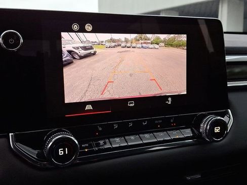 New 2025 GMC Canyon Elevation w/ Convenience Package image 12