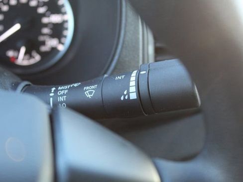 Used 2024 Nissan Frontier S w/ S Utility Package image 18