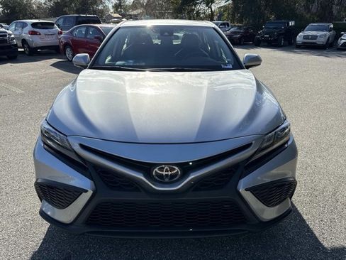 Used 2024 Toyota Camry SE image 6