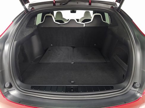 Used 2023 Tesla Model X image 6