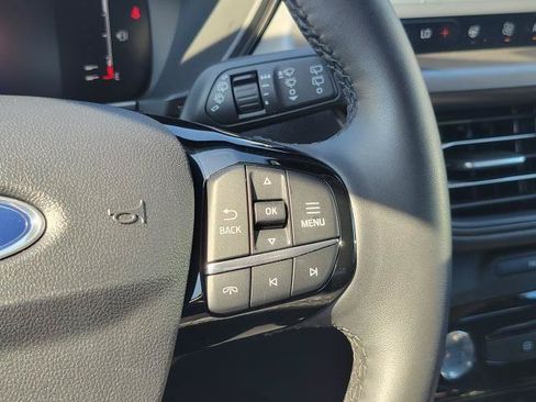 Used 2023 Ford Escape SE FWD image 15